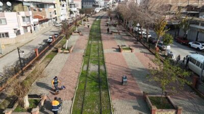 Nazilli Belediyesi, Park ve Bahçeler ile Temizlik İşleri Müdürlükleri ekipleri,