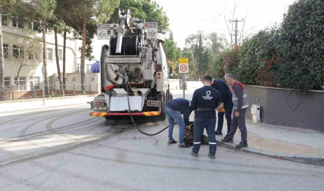OBB’nin altyapı temizlik çalışmaları sürüyor Ordu Büyükşehir Belediyesi, sel