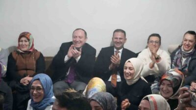 Erzurum'da düzenlenen "Köy Seyirlik Oyunları" etkinliğine İl Milli Eğitim Müdürü