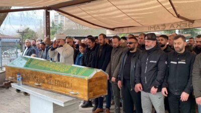 Kocaeli'nin İzmit ilçesinde bıçaklanarak hayatını kaybeden taksici Emre Bayram, sevenlerinin