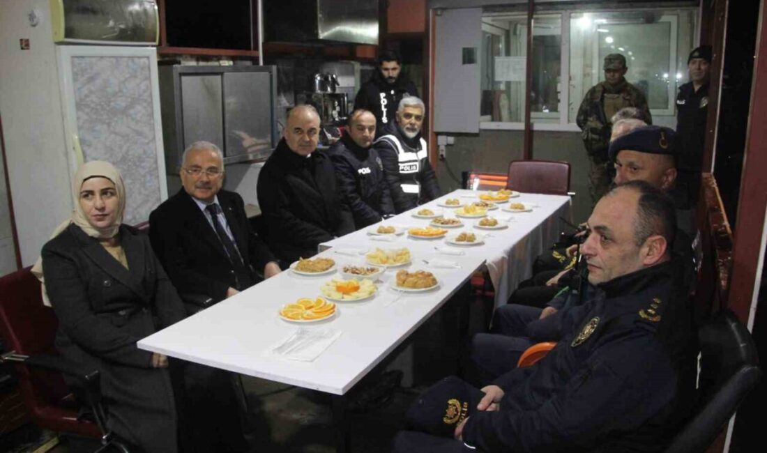 Ordu’da görevi başındaki personellerin yeni yılı kutlandı Ordu protokolü, yılbaşı gecesi