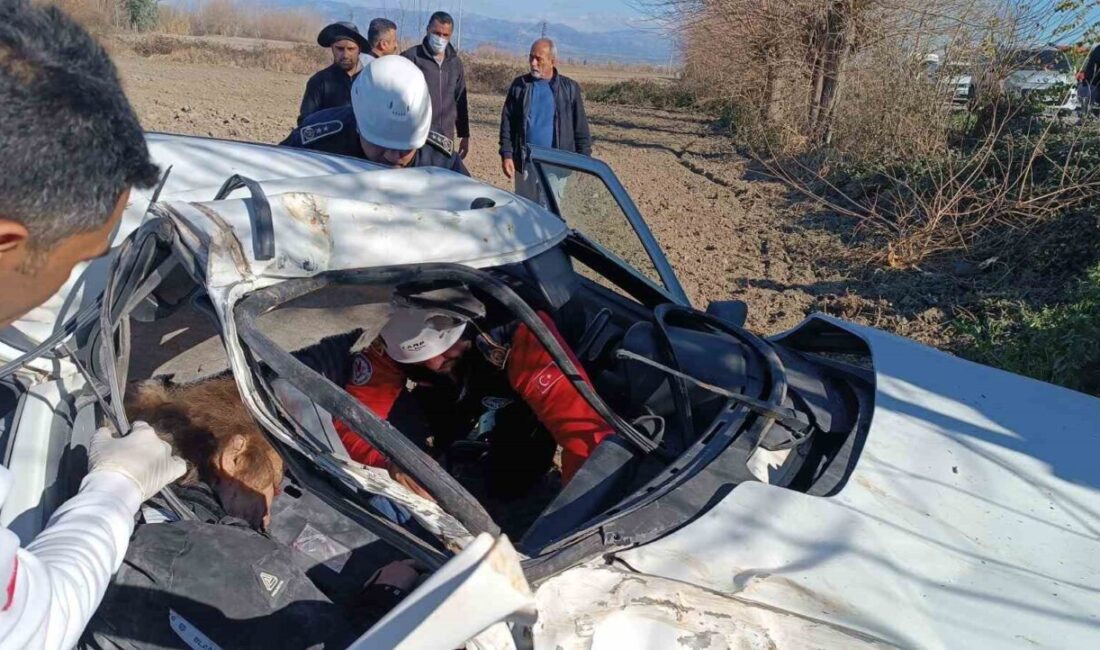 Kadirli'de meydana gelen trafik kazasında 80 UP 994 plakalı otomobil