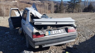 Mersin'in Erdemli ilçesinde Şarampolden aşağı yuvarlanan otomobilin sürücüsü ağır yaralandı.