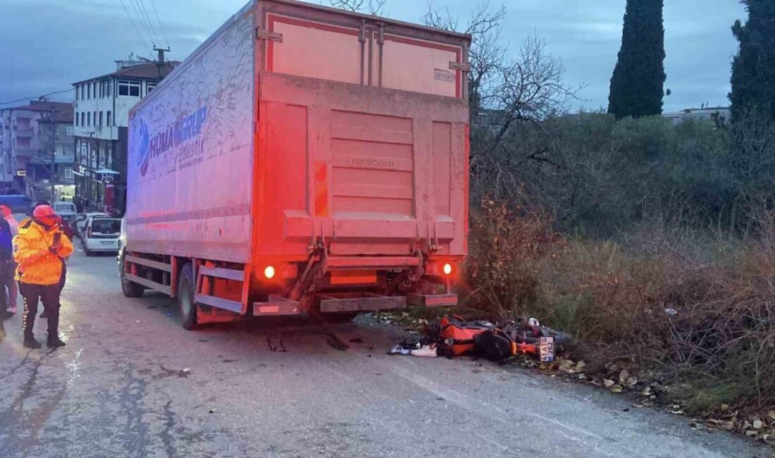 Gebze'de motosikletin kamyonete çarpması sonucu yaşanan kazada İbrahim E. ağır