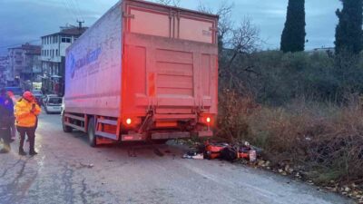 Gebze'de motosikletin kamyonete çarpması sonucu yaşanan kazada İbrahim E. ağır