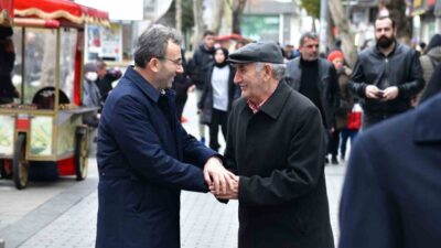 Pendik Belediye Başkanı Ahmet Cin, emeklilere yönelik sosyal tesislerde yüzde