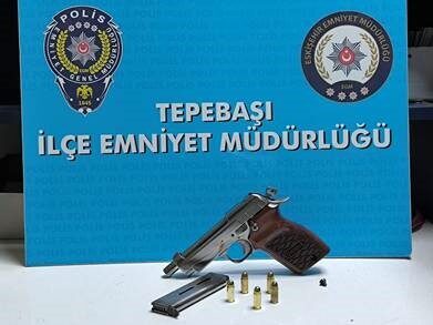 ESKİŞEHİR’DE POLİS DENETİMLERİNDE NARKOTİK OPERASYONU: 13 KİŞİ YAKALANDI Eskişehir'de polis operasyonunda 4