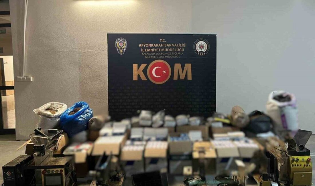 Afyonkarahisar'da gerçekleştirilen operasyonda 5 sigara doldurma makinesi ve 90 bin
