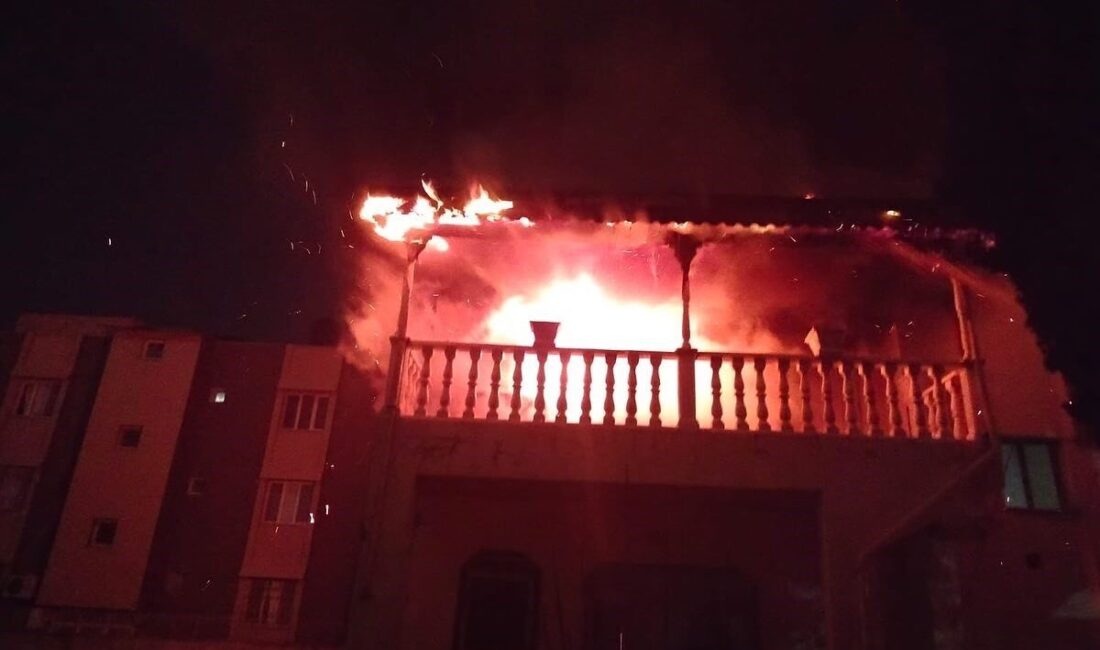 Reyhanlı’da bir evde yangın çıktı Reyhanlı ilçesinde çıkan ev