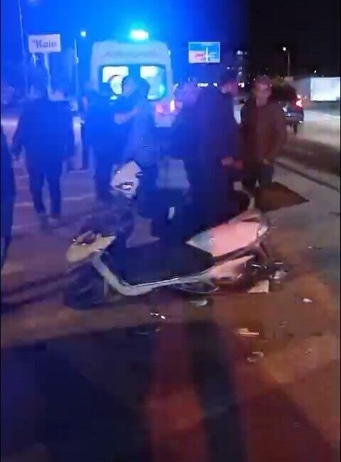 Rize’de motosikletli kuryelerin çarpıştığı kazada 2 kurye de yaralandı. Kaza,