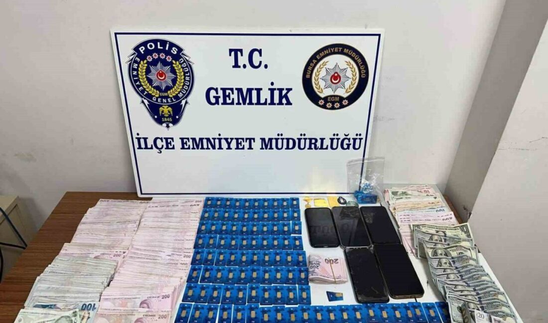 Sahte altınları bozdururken yakalandılar Gemlik'e gelerek sahte altın