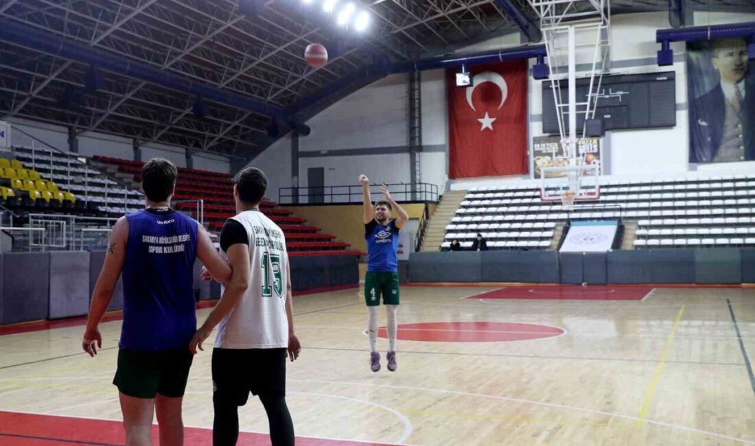 Sakarya Büyükşehir Belediyesi Basketbol Takımı, galibiyet serisini sürdürmek için Konya