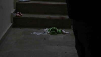 Sakarya'da eski polis T.T., sevgilisi I.A.'yı bıçaklayarak ağır yaraladı. Özel