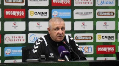 Sakaryaspor-Manisa FK maçında Manisa FK galip geldi. Teknik direktör Hakan