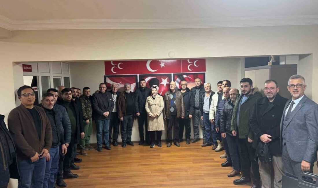 MHP Salihli İlçe Başkanlığı, her Çarşamba "Sorun Çözüm Günü" düzenleyerek