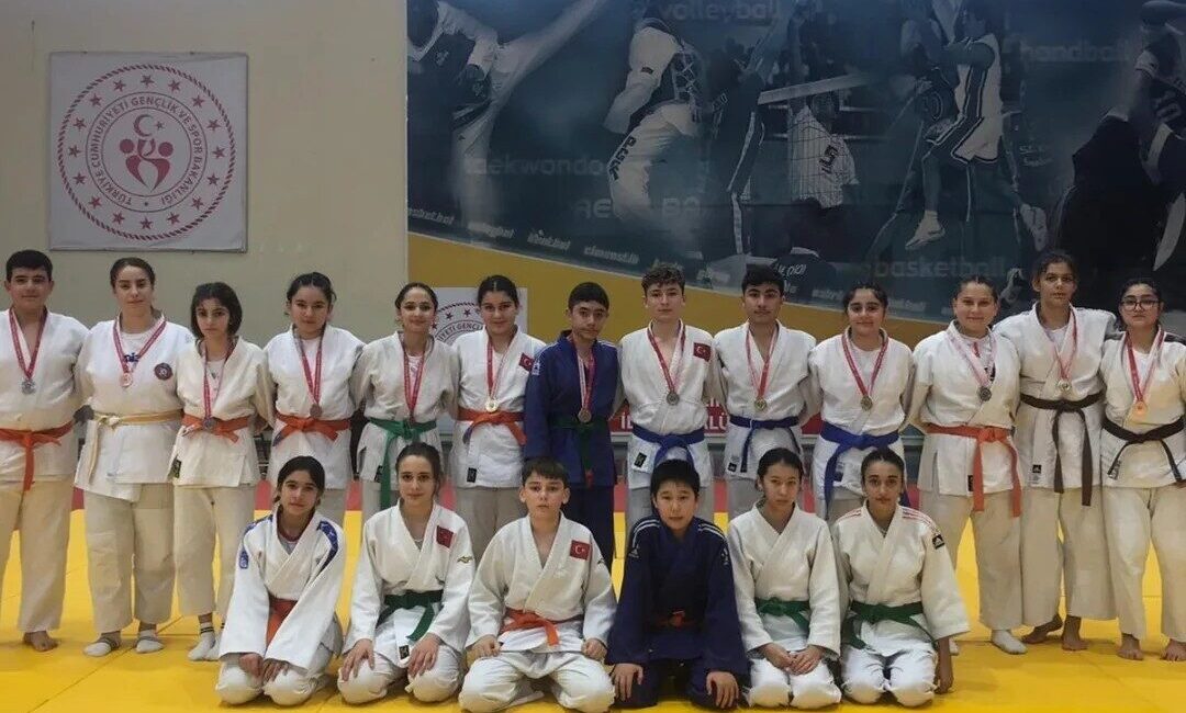 Salihli ilçesinin yıldız judocuları