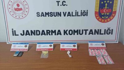 Samsun'da jandarma ekipleri tarafından uyuşturucu ticareti yapan Ö.F.M., İ.E. ve