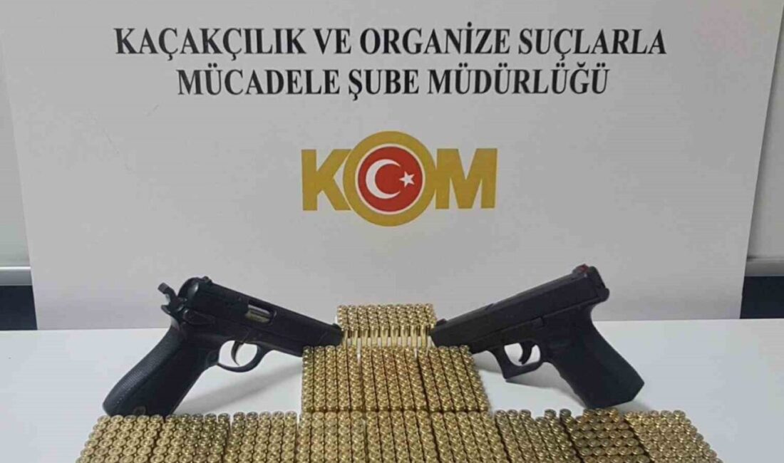 Samsun'da yapılan operasyonda tabanca ve mühimmat ele geçirildi. 1 kişi