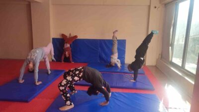 Hakkari’deki dördüncü sınıf öğrencileri, Gençlik ve Spor İl Müdürlüğü tarafından