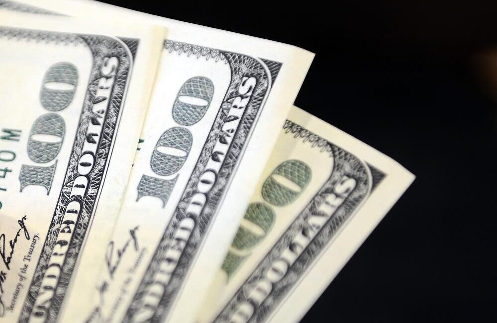 Serbest piyasada döviz fiyatları Dolar ve euro, İstanbul