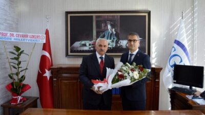 Niğde SGK İl Müdürü Nail Van emekli olurken görevini Sosyal