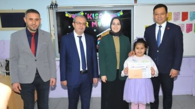 Sındırgı'da 2024-2025 eğitim öğretim yılının birinci dönemi sona erdi. Öğrenciler