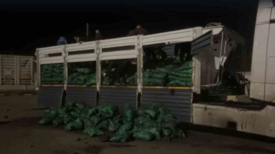Şırnak'ta yapılan operasyonda kömür yüklü bir tırda 50 kilo 700