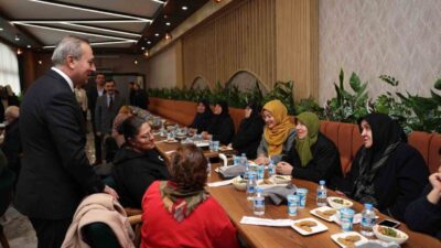 Sivas Belediyesi, dar gelirli emekli vatandaşlara yönelik düzenli nakit desteği