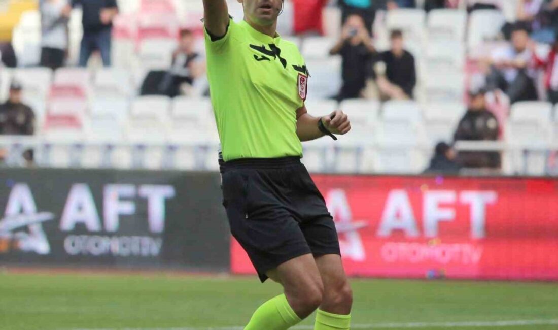 TFF, Süper Lig'in 21. haftasındaki Sivasspor-Kayserispor maçını Burak Pakkan'ın yöneteceğini