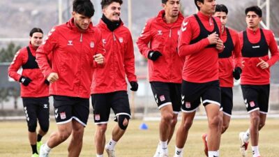Sivasspor, Trabzonspor deplasmanı öncesinde antrenmanlara başladı. Teknik direktör Ömer Erdoğan