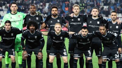 Sivasspor, Trabzonspor'a 4-0 yenilerek galibiyet hasretini 8 maça çıkardı. 21.