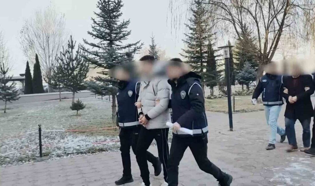 Sivas’ta yabancı uyruklu 3 kaçak göçmen yakalandı Sivas’ta 3 yabancı uyruklu