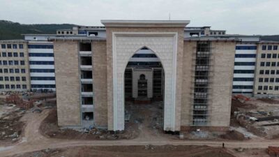 Sivas Cumhuriyet Üniversitesi Rektörü Prof. Dr. Ahmet Şengönül, yeni hastane