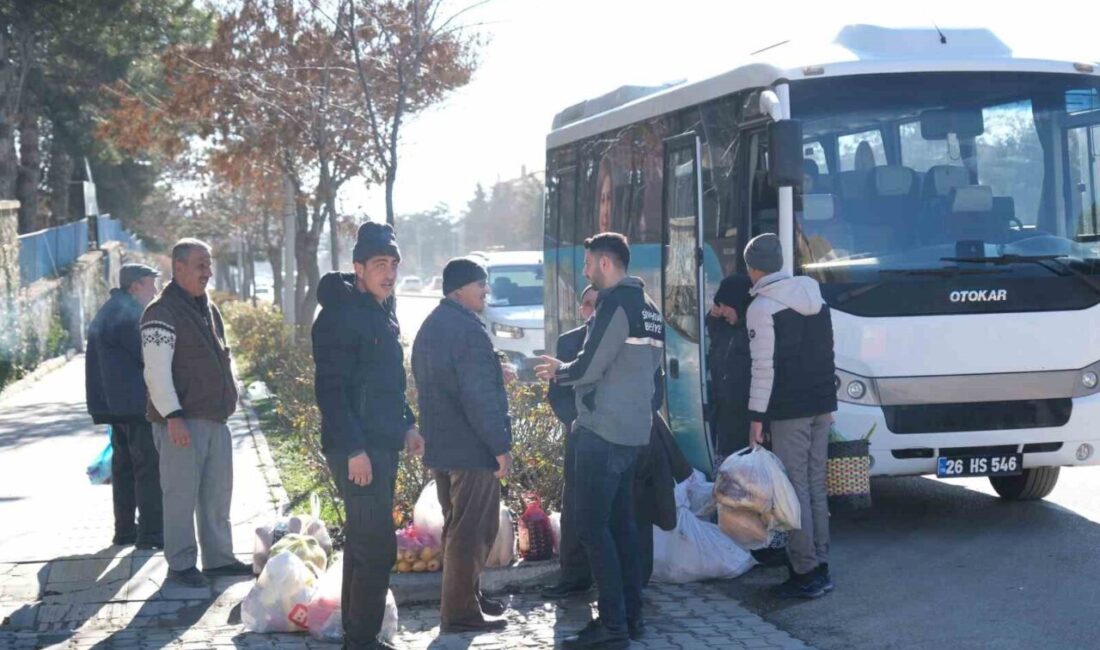 Sivrihisar'da Çarşamba günleri kurulan Halk Pazarına ulaşımı kolaylaştırmak için ücretsiz