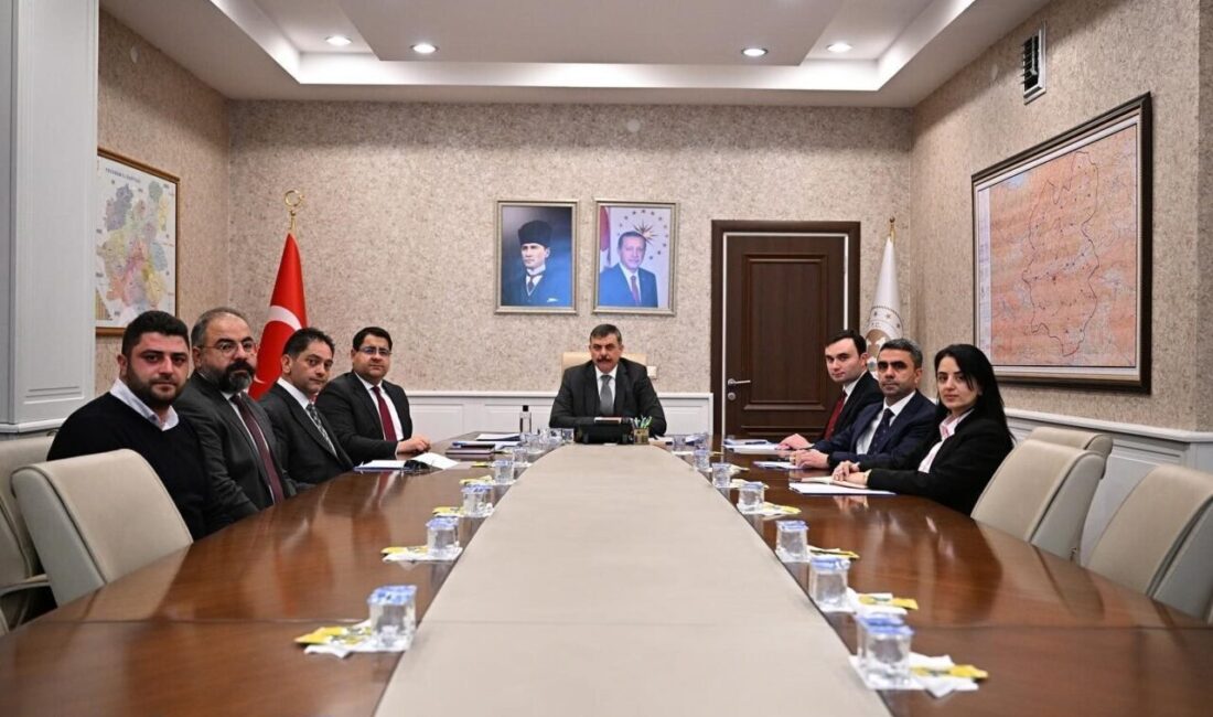 Erzurum Valisi Mustafa Çiftçi'nin önderliğinde süt zinciri projesi değerlendirme toplantısı