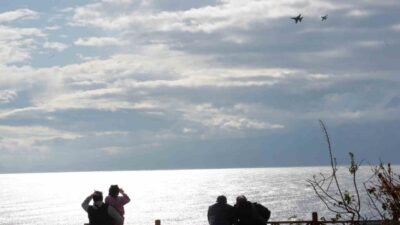 Türk Hava Kuvvetleri'nin F-16 gösteri ekibi SoloTürk, Antalya'da deniz üstü