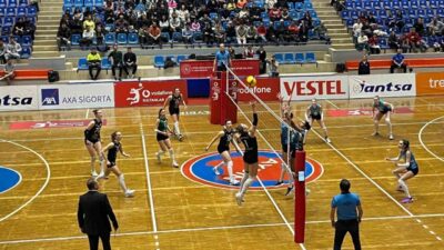 Vodafone Sultanlar Ligi'nde Aydın Büyükşehir Belediyespor, Nilüfer Belediyespor Eker'e 3-1