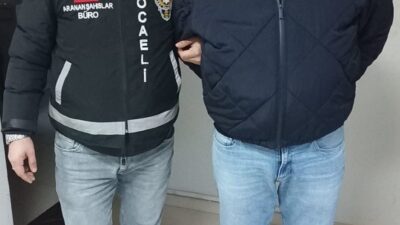 Kocaeli'de Yunus timleri tarafından durdurulan E.Ö., K.K. ve H.T.'nin üstünde