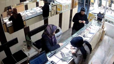 Kırıkkale'de takma sakal ve gözlükle kılık değiştirerek kuyumcuları soyarak altınları