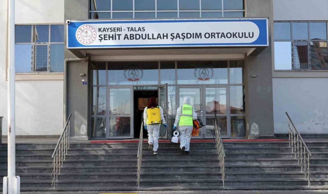 Talas Belediyesi, 2024-2025 eğitim öğretim yılında okullarda temizlik çalışmalarına hız