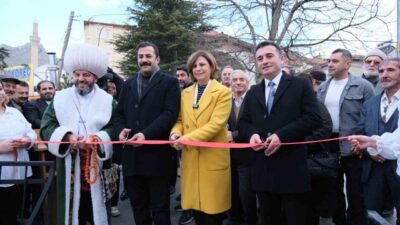 Sivrihisar Belediye Başkanı Habil Dökmeci, Eskişehir Valisi Hüseyin Aksoy ve