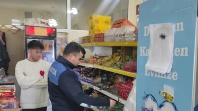 Turgutlu Belediyesi Zabıta Müdürlüğü, okul kantinlerinde detaylı denetim gerçekleştirdi. Ürün