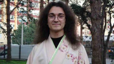 Trabzonlu lise öğrencisi Yavuz Selim Durmuş, kendi imkânlarıyla öğrendiği Japonca