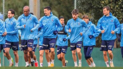 Trabzonspor, Kayserispor maçı öncesi Mehmet Ali Yılmaz Tesisleri'nde Şenol Güneş