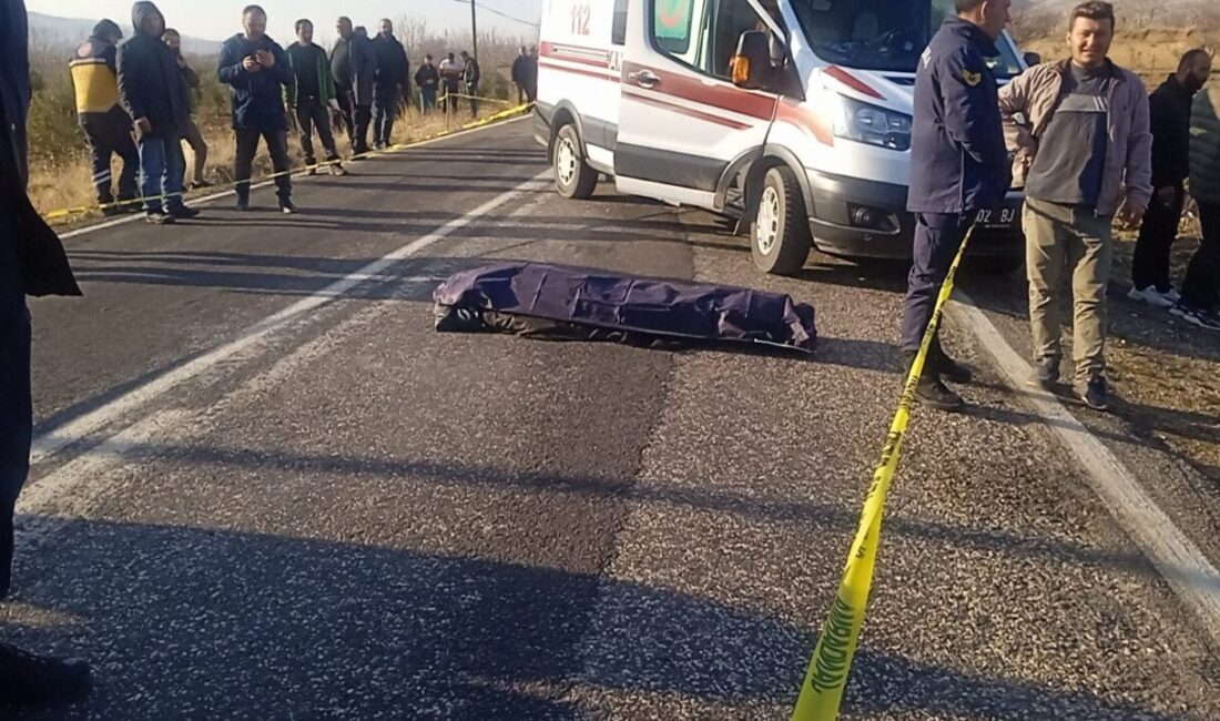 Traktörden düşen genç hayatını kaybetti Traktörden düşen genç Mustafa