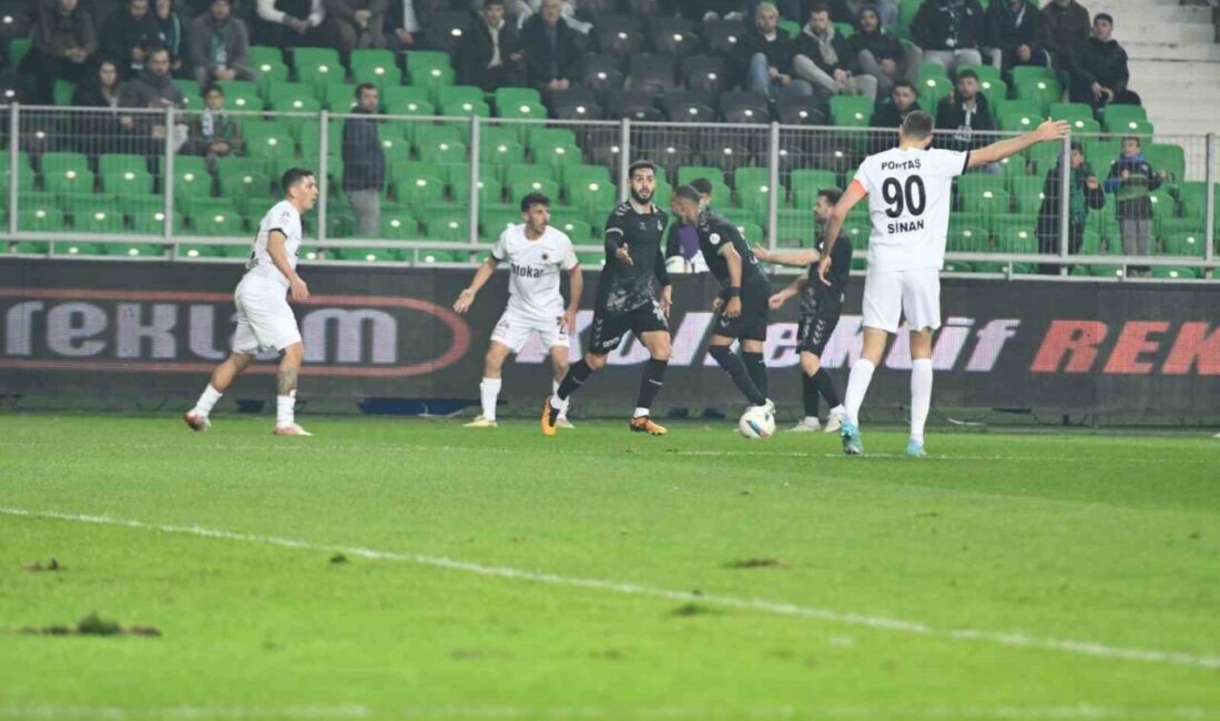 “Sakaryaspor ve Gençlerbirliği 0-0 Berabere Kaldı” Sakaryaspor ile Gençlerbirliği arasında