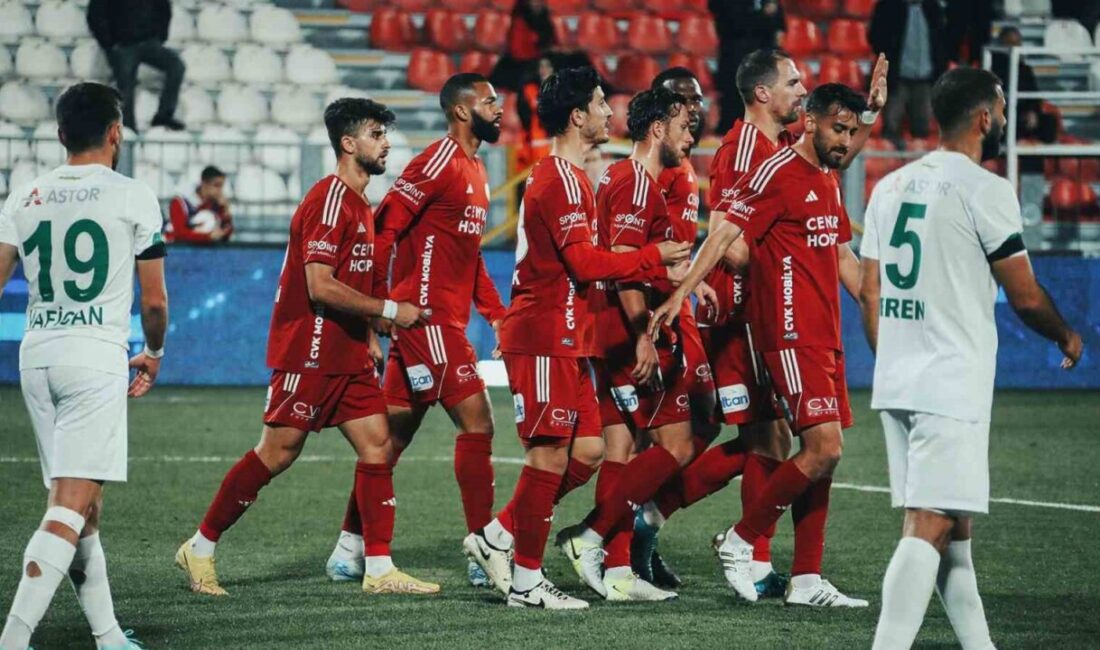 Ümraniyespor, Trendyol 1. Lig'in 21. haftasında evinde Şanlıurfaspor'u 1-0 mağlup
