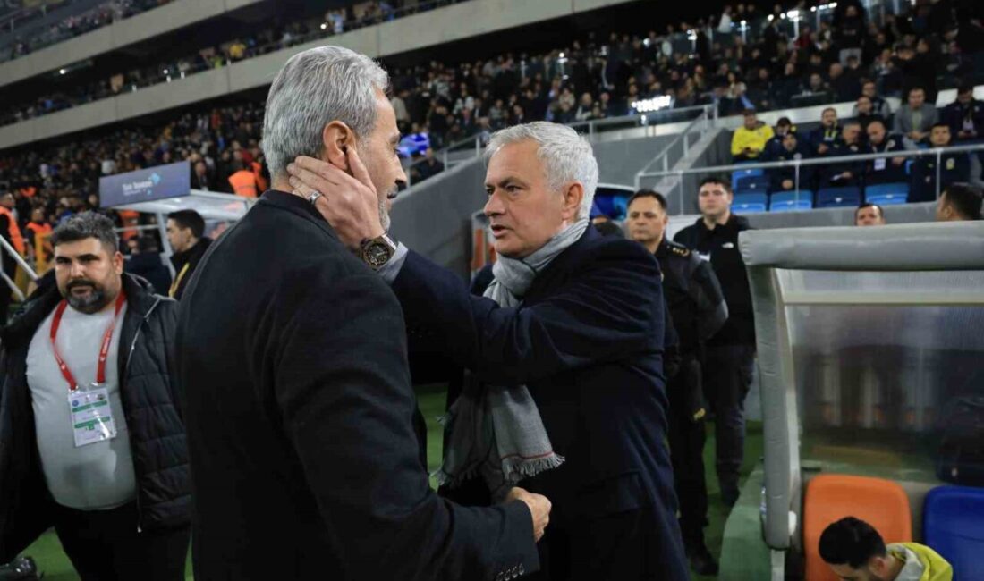 Adana Demirspor ile Fenerbahçe arasındaki Süper Lig maçında ilk 15