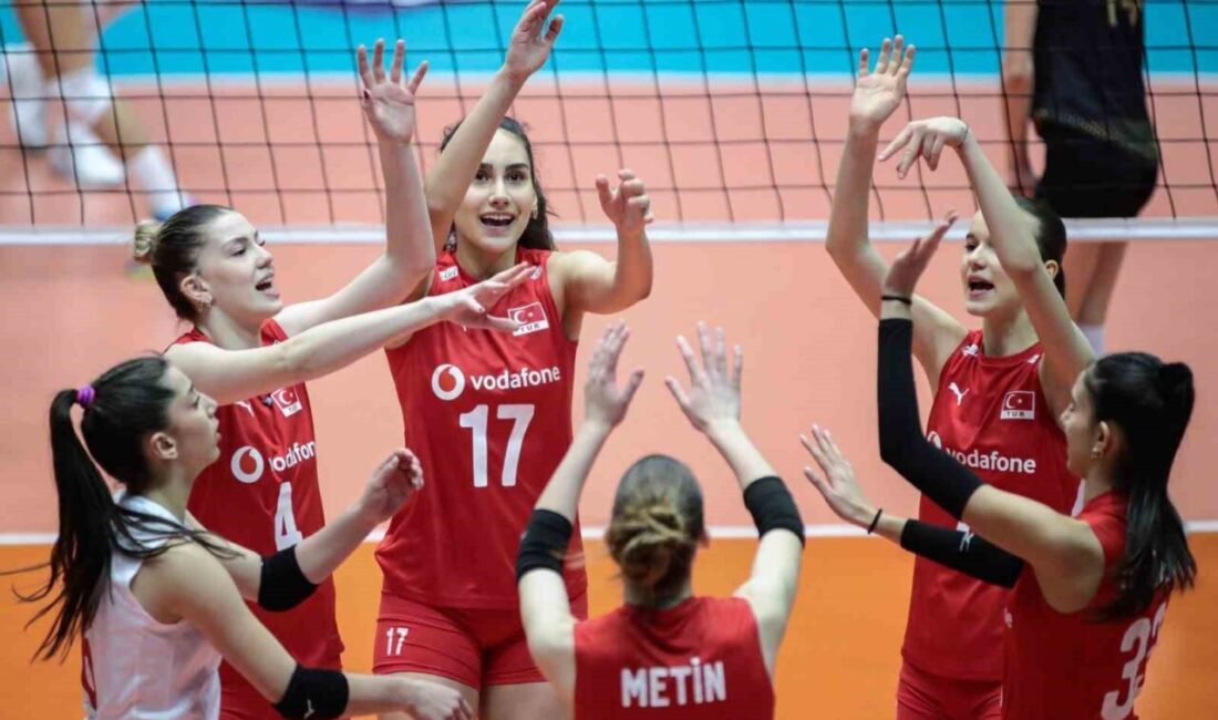 Türkiye'nin 16 Yaş Altı Kız Voleybol Milli Takımı, Bulgaristan'ı 3-1