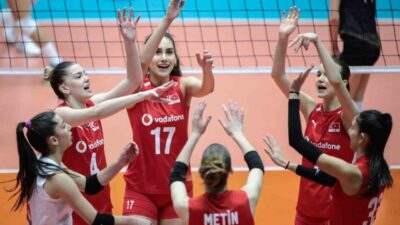 Türkiye'nin 16 Yaş Altı Kız Voleybol Milli Takımı, Bulgaristan'ı 3-1